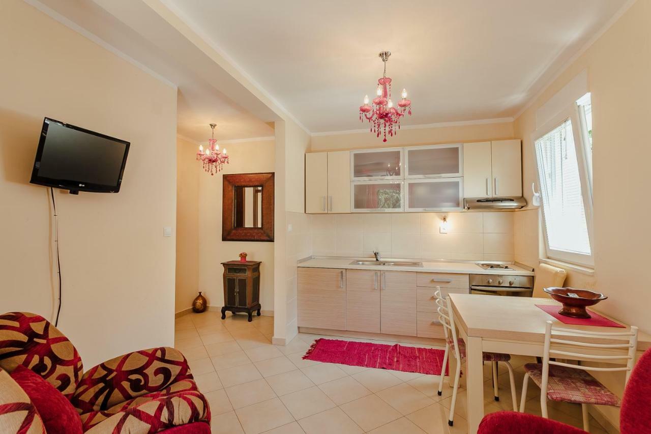 Poolside Apartments Miljan I Ranko Herceg Novi Esterno foto